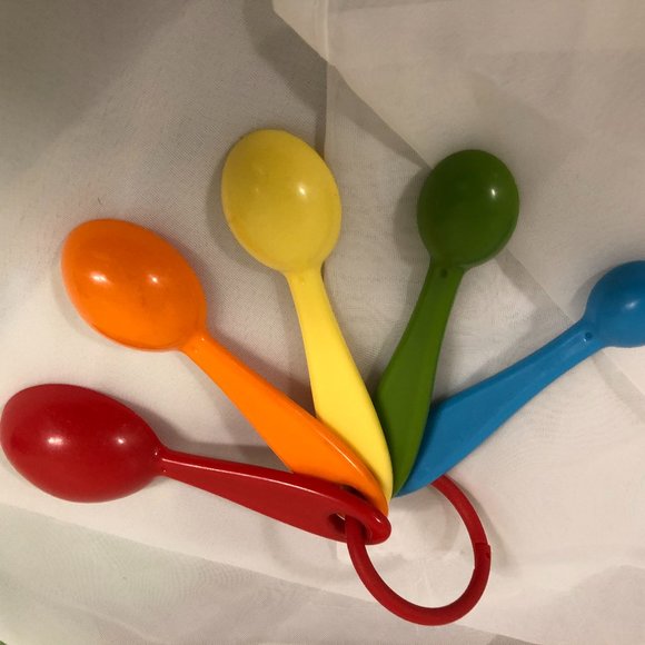 VINTAGE  MEASURING SPOONS 5 SETS BLK FARBERWARE COPPER FIESTAWARE FOX RUN WHITE - Picture 6 of 14